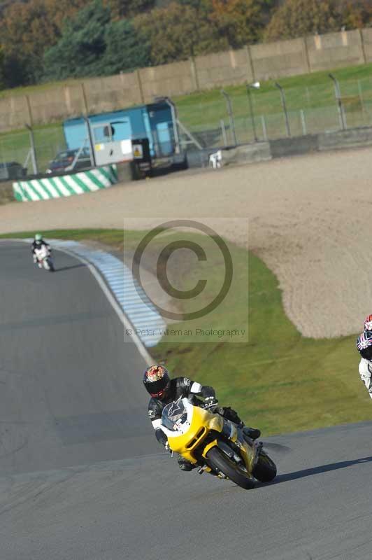 Motorcycle action photographs;donington;donington park leicestershire;donington photographs;event digital images;eventdigitalimages;no limits trackday;peter wileman photography;trackday;trackday digital images;trackday photos