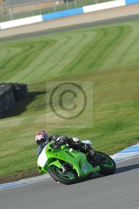 Motorcycle action photographs;donington;donington park leicestershire;donington photographs;event digital images;eventdigitalimages;no limits trackday;peter wileman photography;trackday;trackday digital images;trackday photos