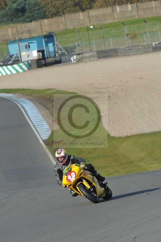 Motorcycle action photographs;donington;donington park leicestershire;donington photographs;event digital images;eventdigitalimages;no limits trackday;peter wileman photography;trackday;trackday digital images;trackday photos