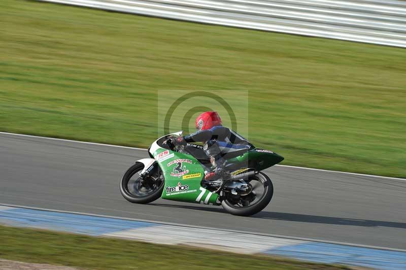 Motorcycle action photographs;donington;donington park leicestershire;donington photographs;event digital images;eventdigitalimages;no limits trackday;peter wileman photography;trackday;trackday digital images;trackday photos