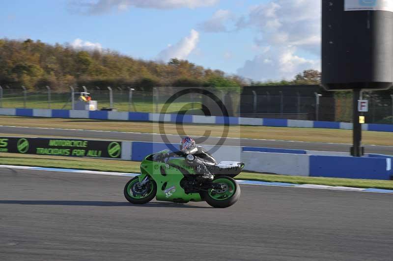 Motorcycle action photographs;donington;donington park leicestershire;donington photographs;event digital images;eventdigitalimages;no limits trackday;peter wileman photography;trackday;trackday digital images;trackday photos