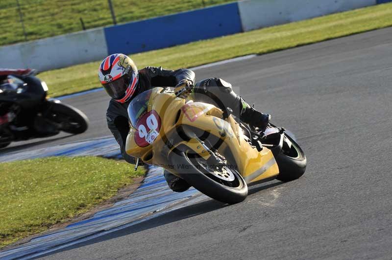 Motorcycle action photographs;donington;donington park leicestershire;donington photographs;event digital images;eventdigitalimages;no limits trackday;peter wileman photography;trackday;trackday digital images;trackday photos