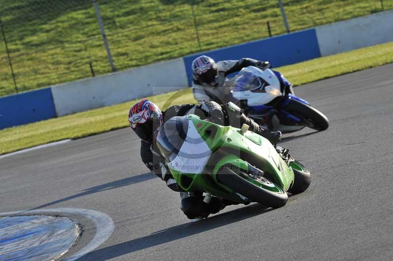 Motorcycle action photographs;donington;donington park leicestershire;donington photographs;event digital images;eventdigitalimages;no limits trackday;peter wileman photography;trackday;trackday digital images;trackday photos