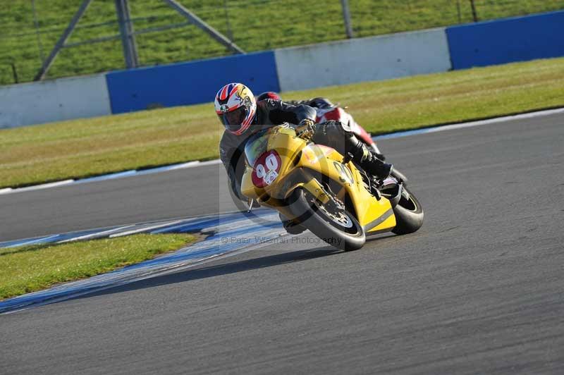 Motorcycle action photographs;donington;donington park leicestershire;donington photographs;event digital images;eventdigitalimages;no limits trackday;peter wileman photography;trackday;trackday digital images;trackday photos