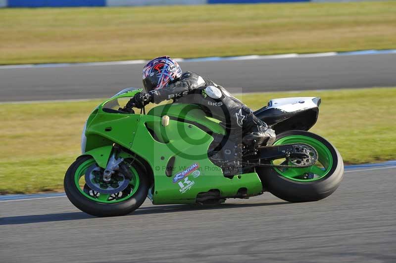 Motorcycle action photographs;donington;donington park leicestershire;donington photographs;event digital images;eventdigitalimages;no limits trackday;peter wileman photography;trackday;trackday digital images;trackday photos