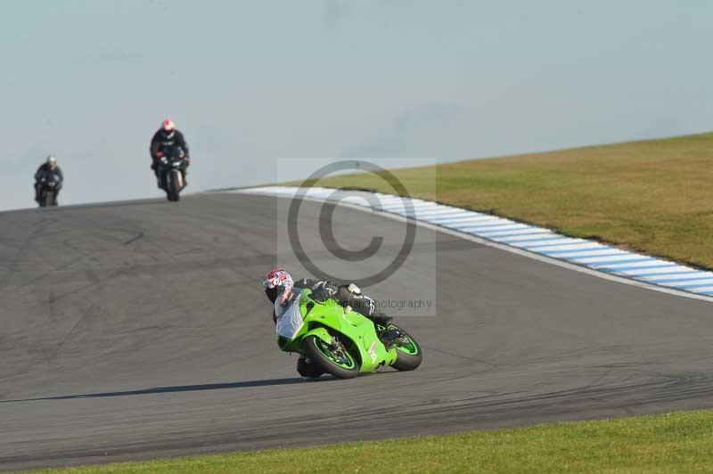 Motorcycle action photographs;donington;donington park leicestershire;donington photographs;event digital images;eventdigitalimages;no limits trackday;peter wileman photography;trackday;trackday digital images;trackday photos