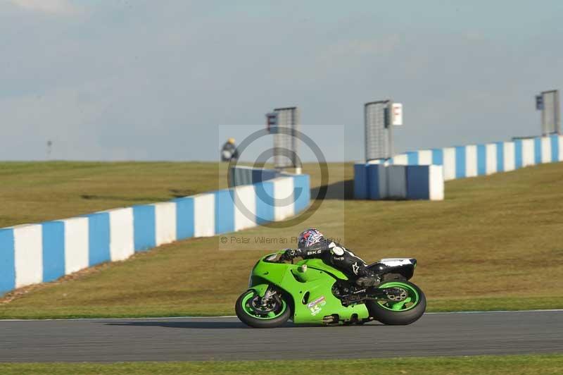 Motorcycle action photographs;donington;donington park leicestershire;donington photographs;event digital images;eventdigitalimages;no limits trackday;peter wileman photography;trackday;trackday digital images;trackday photos