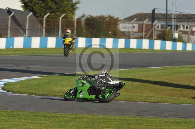 Motorcycle action photographs;donington;donington park leicestershire;donington photographs;event digital images;eventdigitalimages;no limits trackday;peter wileman photography;trackday;trackday digital images;trackday photos