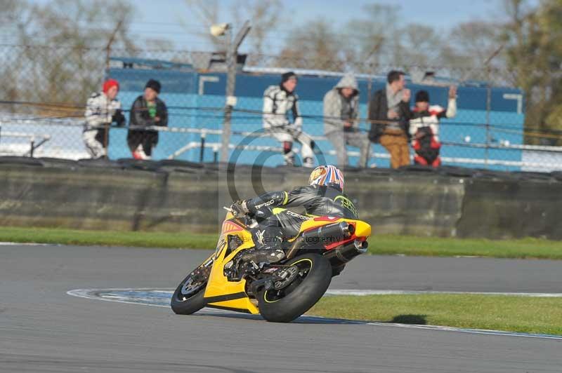 Motorcycle action photographs;donington;donington park leicestershire;donington photographs;event digital images;eventdigitalimages;no limits trackday;peter wileman photography;trackday;trackday digital images;trackday photos