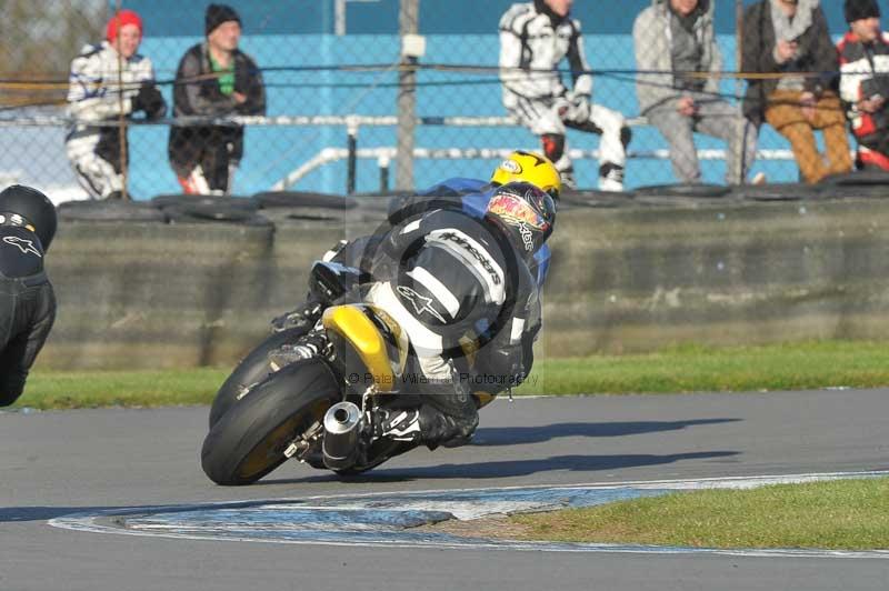 Motorcycle action photographs;donington;donington park leicestershire;donington photographs;event digital images;eventdigitalimages;no limits trackday;peter wileman photography;trackday;trackday digital images;trackday photos