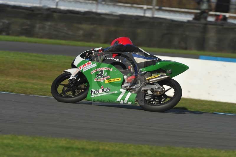 Motorcycle action photographs;donington;donington park leicestershire;donington photographs;event digital images;eventdigitalimages;no limits trackday;peter wileman photography;trackday;trackday digital images;trackday photos