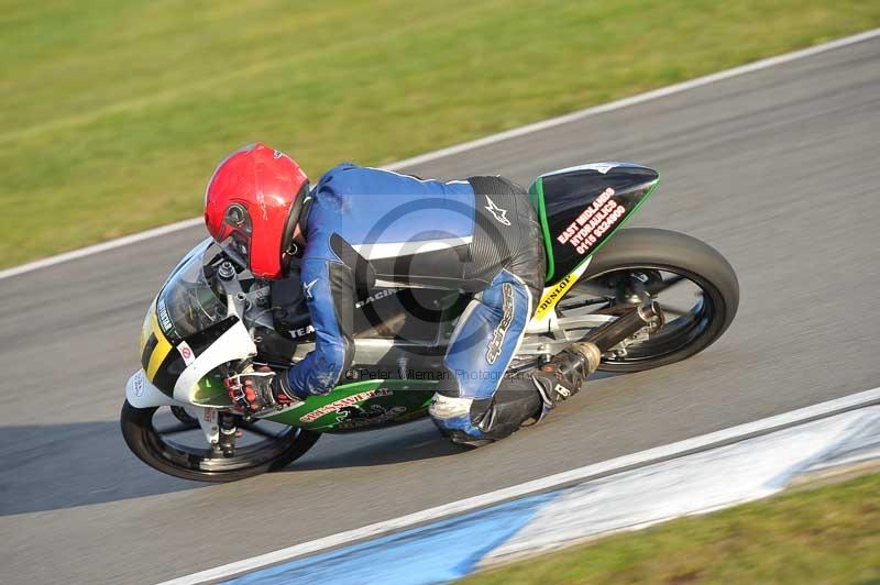 Motorcycle action photographs;donington;donington park leicestershire;donington photographs;event digital images;eventdigitalimages;no limits trackday;peter wileman photography;trackday;trackday digital images;trackday photos