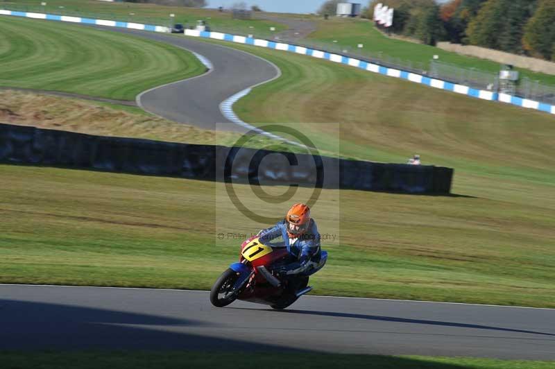 Motorcycle action photographs;donington;donington park leicestershire;donington photographs;event digital images;eventdigitalimages;no limits trackday;peter wileman photography;trackday;trackday digital images;trackday photos