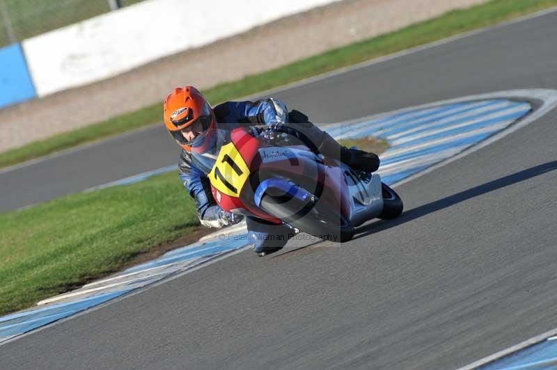 Motorcycle action photographs;donington;donington park leicestershire;donington photographs;event digital images;eventdigitalimages;no limits trackday;peter wileman photography;trackday;trackday digital images;trackday photos