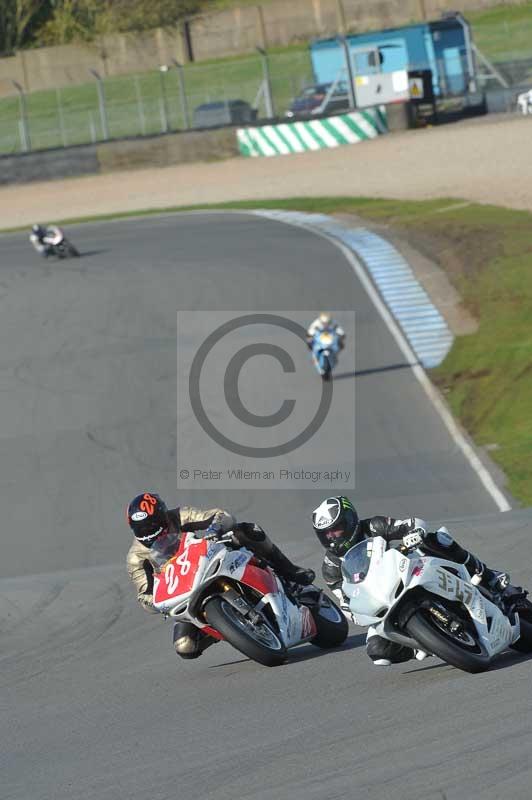 Motorcycle action photographs;donington;donington park leicestershire;donington photographs;event digital images;eventdigitalimages;no limits trackday;peter wileman photography;trackday;trackday digital images;trackday photos