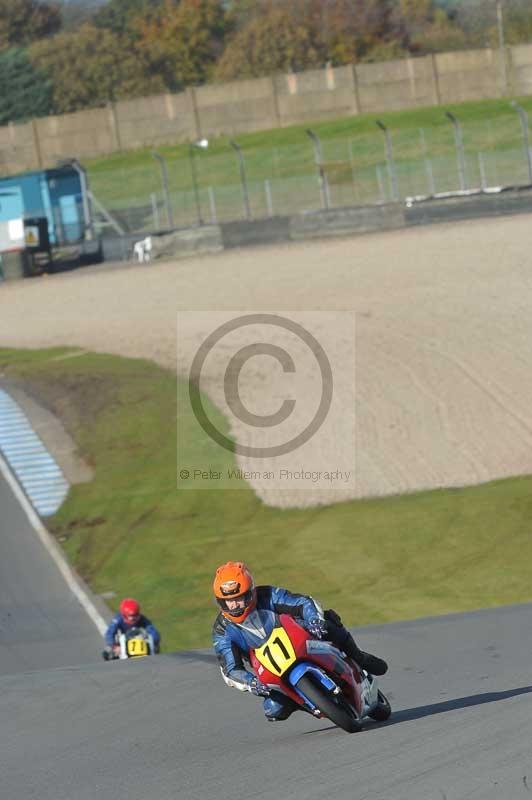 Motorcycle action photographs;donington;donington park leicestershire;donington photographs;event digital images;eventdigitalimages;no limits trackday;peter wileman photography;trackday;trackday digital images;trackday photos