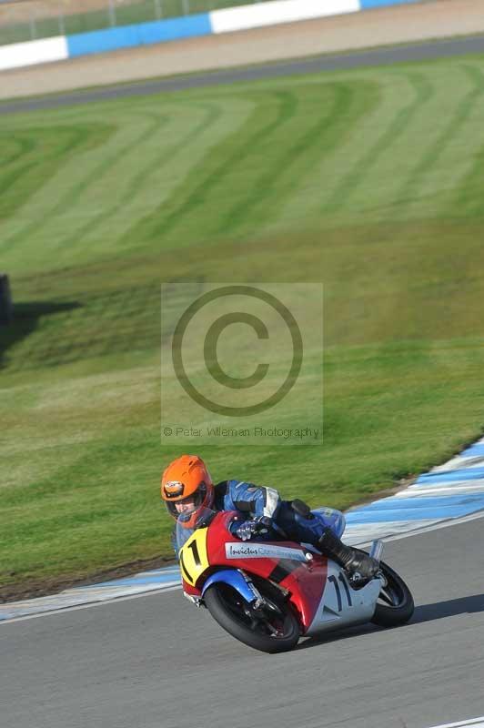 Motorcycle action photographs;donington;donington park leicestershire;donington photographs;event digital images;eventdigitalimages;no limits trackday;peter wileman photography;trackday;trackday digital images;trackday photos