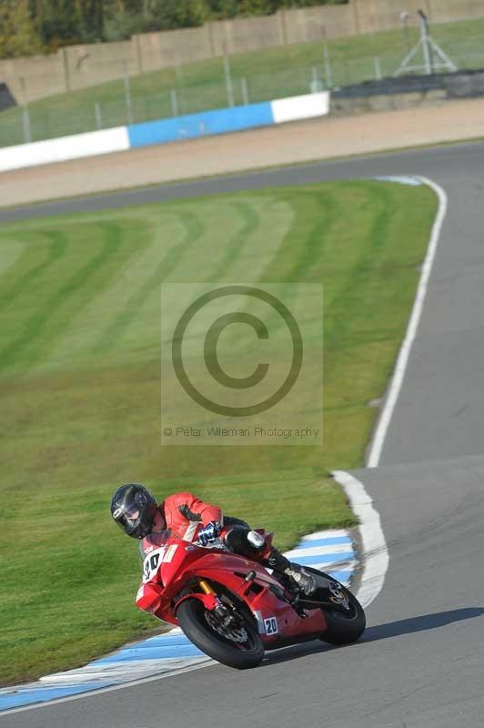 Motorcycle action photographs;donington;donington park leicestershire;donington photographs;event digital images;eventdigitalimages;no limits trackday;peter wileman photography;trackday;trackday digital images;trackday photos