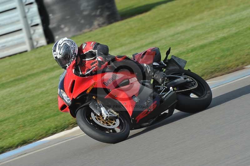 Motorcycle action photographs;donington;donington park leicestershire;donington photographs;event digital images;eventdigitalimages;no limits trackday;peter wileman photography;trackday;trackday digital images;trackday photos