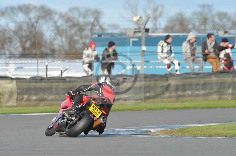 Motorcycle action photographs;donington;donington park leicestershire;donington photographs;event digital images;eventdigitalimages;no limits trackday;peter wileman photography;trackday;trackday digital images;trackday photos