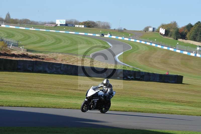 Motorcycle action photographs;donington;donington park leicestershire;donington photographs;event digital images;eventdigitalimages;no limits trackday;peter wileman photography;trackday;trackday digital images;trackday photos