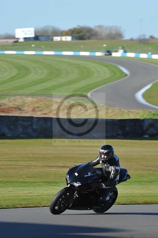 Motorcycle action photographs;donington;donington park leicestershire;donington photographs;event digital images;eventdigitalimages;no limits trackday;peter wileman photography;trackday;trackday digital images;trackday photos