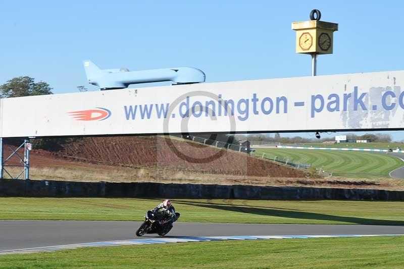 Motorcycle action photographs;donington;donington park leicestershire;donington photographs;event digital images;eventdigitalimages;no limits trackday;peter wileman photography;trackday;trackday digital images;trackday photos