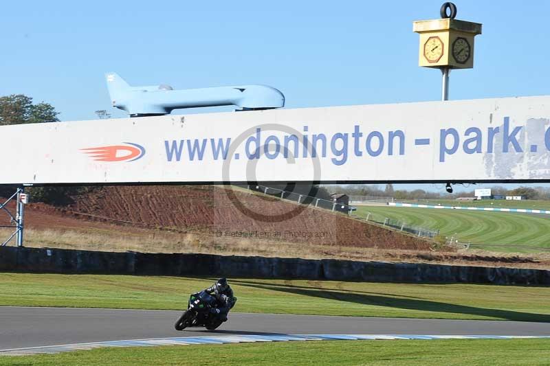 Motorcycle action photographs;donington;donington park leicestershire;donington photographs;event digital images;eventdigitalimages;no limits trackday;peter wileman photography;trackday;trackday digital images;trackday photos