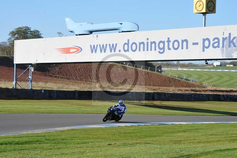 Motorcycle action photographs;donington;donington park leicestershire;donington photographs;event digital images;eventdigitalimages;no limits trackday;peter wileman photography;trackday;trackday digital images;trackday photos