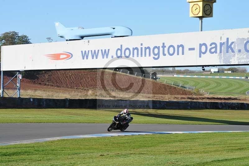 Motorcycle action photographs;donington;donington park leicestershire;donington photographs;event digital images;eventdigitalimages;no limits trackday;peter wileman photography;trackday;trackday digital images;trackday photos