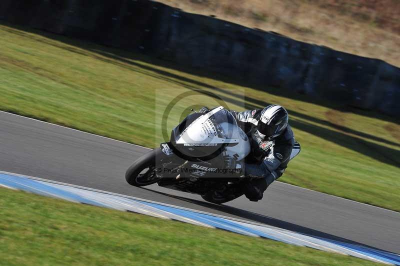 Motorcycle action photographs;donington;donington park leicestershire;donington photographs;event digital images;eventdigitalimages;no limits trackday;peter wileman photography;trackday;trackday digital images;trackday photos