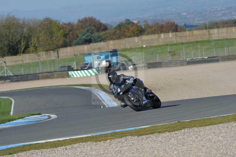 Motorcycle action photographs;donington;donington park leicestershire;donington photographs;event digital images;eventdigitalimages;no limits trackday;peter wileman photography;trackday;trackday digital images;trackday photos