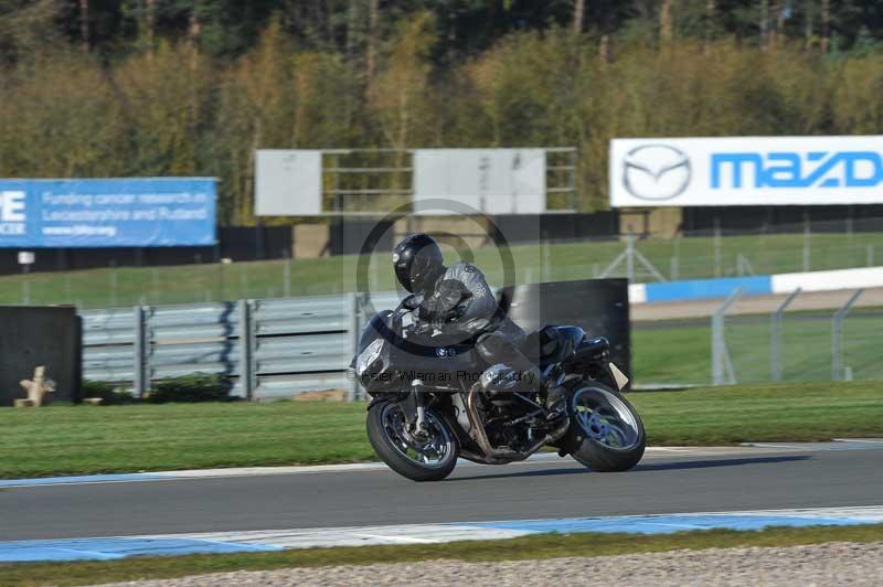 Motorcycle action photographs;donington;donington park leicestershire;donington photographs;event digital images;eventdigitalimages;no limits trackday;peter wileman photography;trackday;trackday digital images;trackday photos