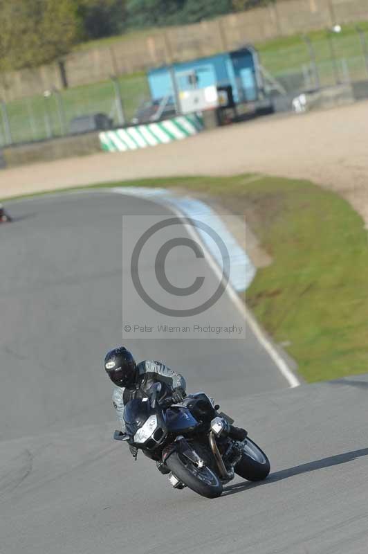 Motorcycle action photographs;donington;donington park leicestershire;donington photographs;event digital images;eventdigitalimages;no limits trackday;peter wileman photography;trackday;trackday digital images;trackday photos