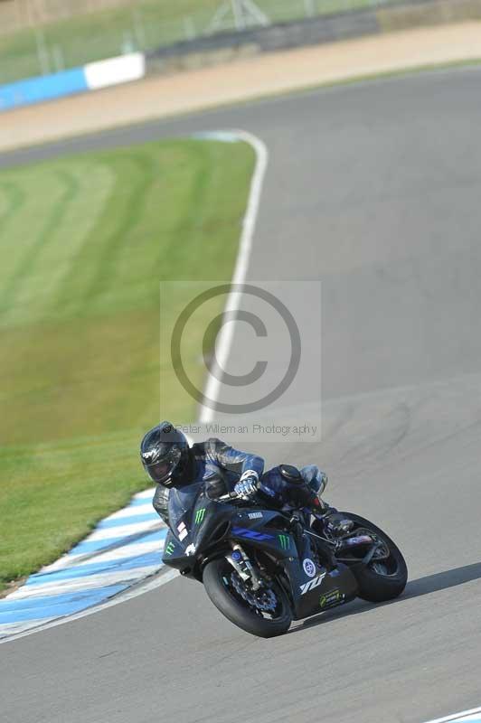 Motorcycle action photographs;donington;donington park leicestershire;donington photographs;event digital images;eventdigitalimages;no limits trackday;peter wileman photography;trackday;trackday digital images;trackday photos