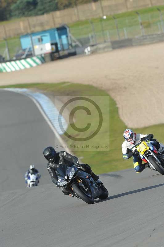 Motorcycle action photographs;donington;donington park leicestershire;donington photographs;event digital images;eventdigitalimages;no limits trackday;peter wileman photography;trackday;trackday digital images;trackday photos