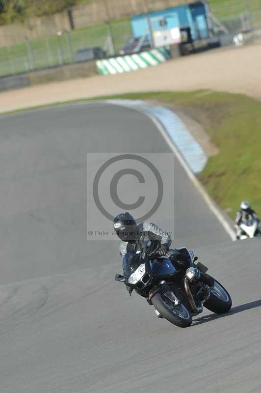 Motorcycle action photographs;donington;donington park leicestershire;donington photographs;event digital images;eventdigitalimages;no limits trackday;peter wileman photography;trackday;trackday digital images;trackday photos