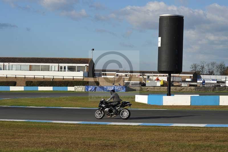 Motorcycle action photographs;donington;donington park leicestershire;donington photographs;event digital images;eventdigitalimages;no limits trackday;peter wileman photography;trackday;trackday digital images;trackday photos