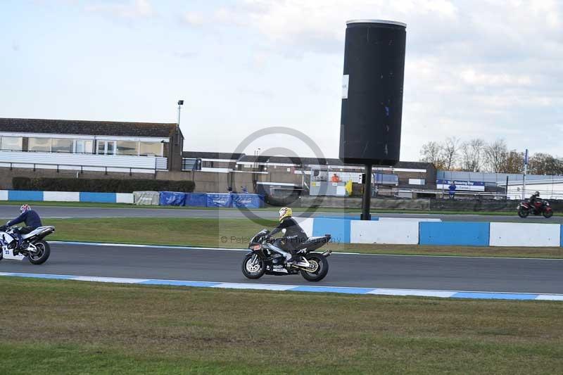 Motorcycle action photographs;donington;donington park leicestershire;donington photographs;event digital images;eventdigitalimages;no limits trackday;peter wileman photography;trackday;trackday digital images;trackday photos