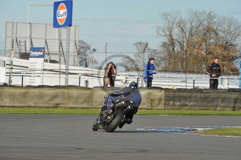 Motorcycle action photographs;donington;donington park leicestershire;donington photographs;event digital images;eventdigitalimages;no limits trackday;peter wileman photography;trackday;trackday digital images;trackday photos