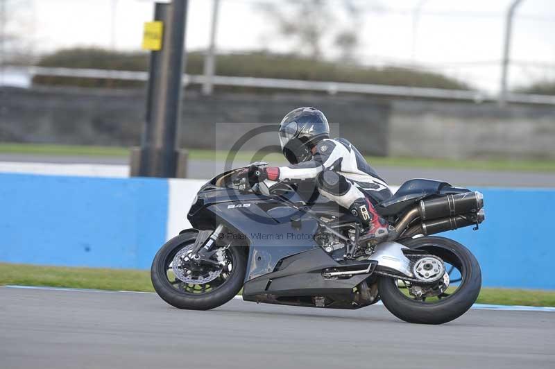 Motorcycle action photographs;donington;donington park leicestershire;donington photographs;event digital images;eventdigitalimages;no limits trackday;peter wileman photography;trackday;trackday digital images;trackday photos