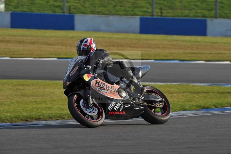 Motorcycle action photographs;donington;donington park leicestershire;donington photographs;event digital images;eventdigitalimages;no limits trackday;peter wileman photography;trackday;trackday digital images;trackday photos