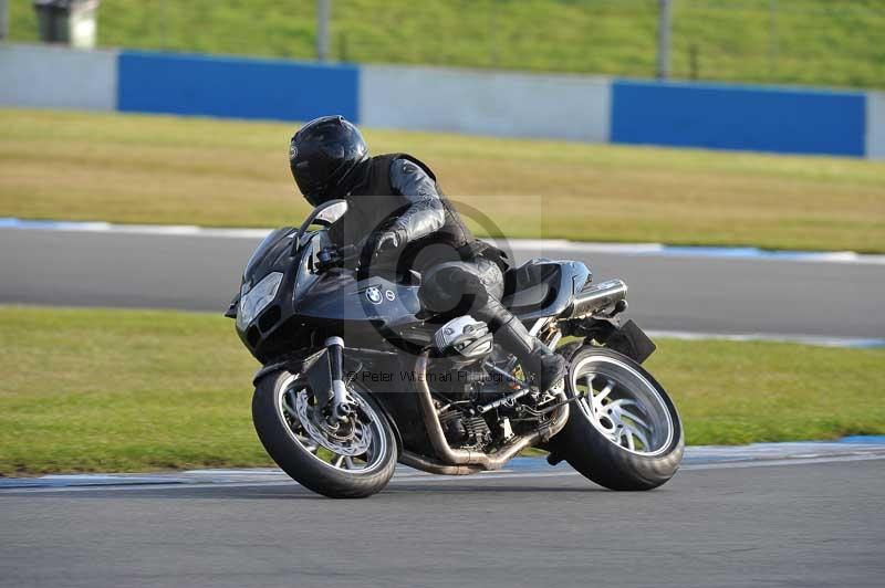 Motorcycle action photographs;donington;donington park leicestershire;donington photographs;event digital images;eventdigitalimages;no limits trackday;peter wileman photography;trackday;trackday digital images;trackday photos