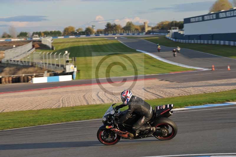 Motorcycle action photographs;donington;donington park leicestershire;donington photographs;event digital images;eventdigitalimages;no limits trackday;peter wileman photography;trackday;trackday digital images;trackday photos