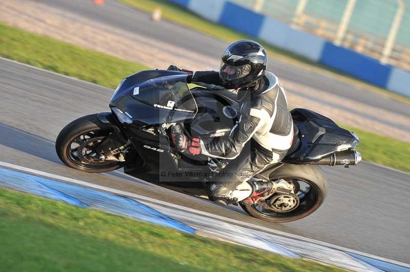 Motorcycle action photographs;donington;donington park leicestershire;donington photographs;event digital images;eventdigitalimages;no limits trackday;peter wileman photography;trackday;trackday digital images;trackday photos