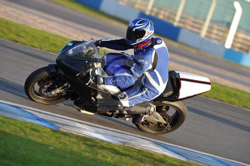 Motorcycle action photographs;donington;donington park leicestershire;donington photographs;event digital images;eventdigitalimages;no limits trackday;peter wileman photography;trackday;trackday digital images;trackday photos