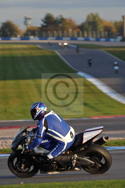 Motorcycle action photographs;donington;donington park leicestershire;donington photographs;event digital images;eventdigitalimages;no limits trackday;peter wileman photography;trackday;trackday digital images;trackday photos