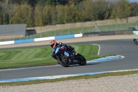 Motorcycle-action-photographs;donington;donington-park-leicestershire;donington-photographs;event-digital-images;eventdigitalimages;no-limits-trackday;peter-wileman-photography;trackday;trackday-digital-images;trackday-photos