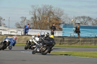 Motorcycle-action-photographs;donington;donington-park-leicestershire;donington-photographs;event-digital-images;eventdigitalimages;no-limits-trackday;peter-wileman-photography;trackday;trackday-digital-images;trackday-photos