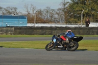 Motorcycle-action-photographs;donington;donington-park-leicestershire;donington-photographs;event-digital-images;eventdigitalimages;no-limits-trackday;peter-wileman-photography;trackday;trackday-digital-images;trackday-photos